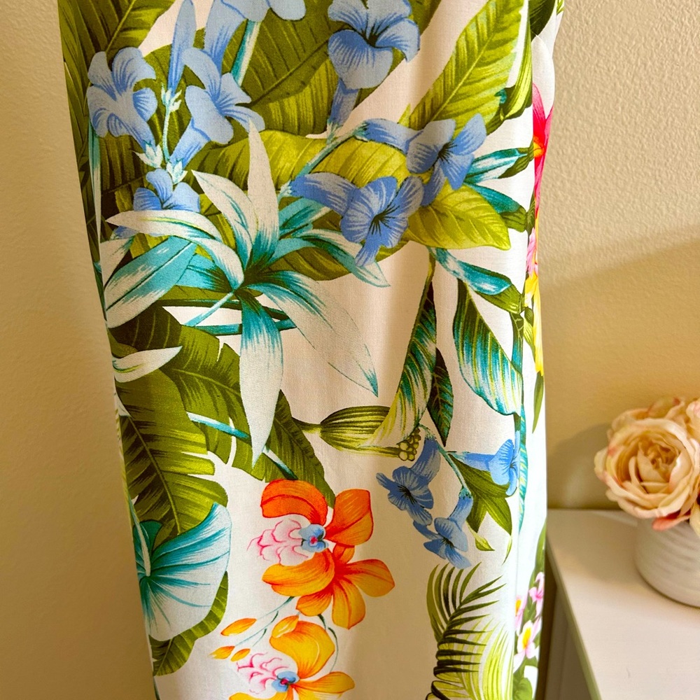 Tommy Bahama Dress Women’s Size S. Ivory with tropical print. - Picture 10 of 13